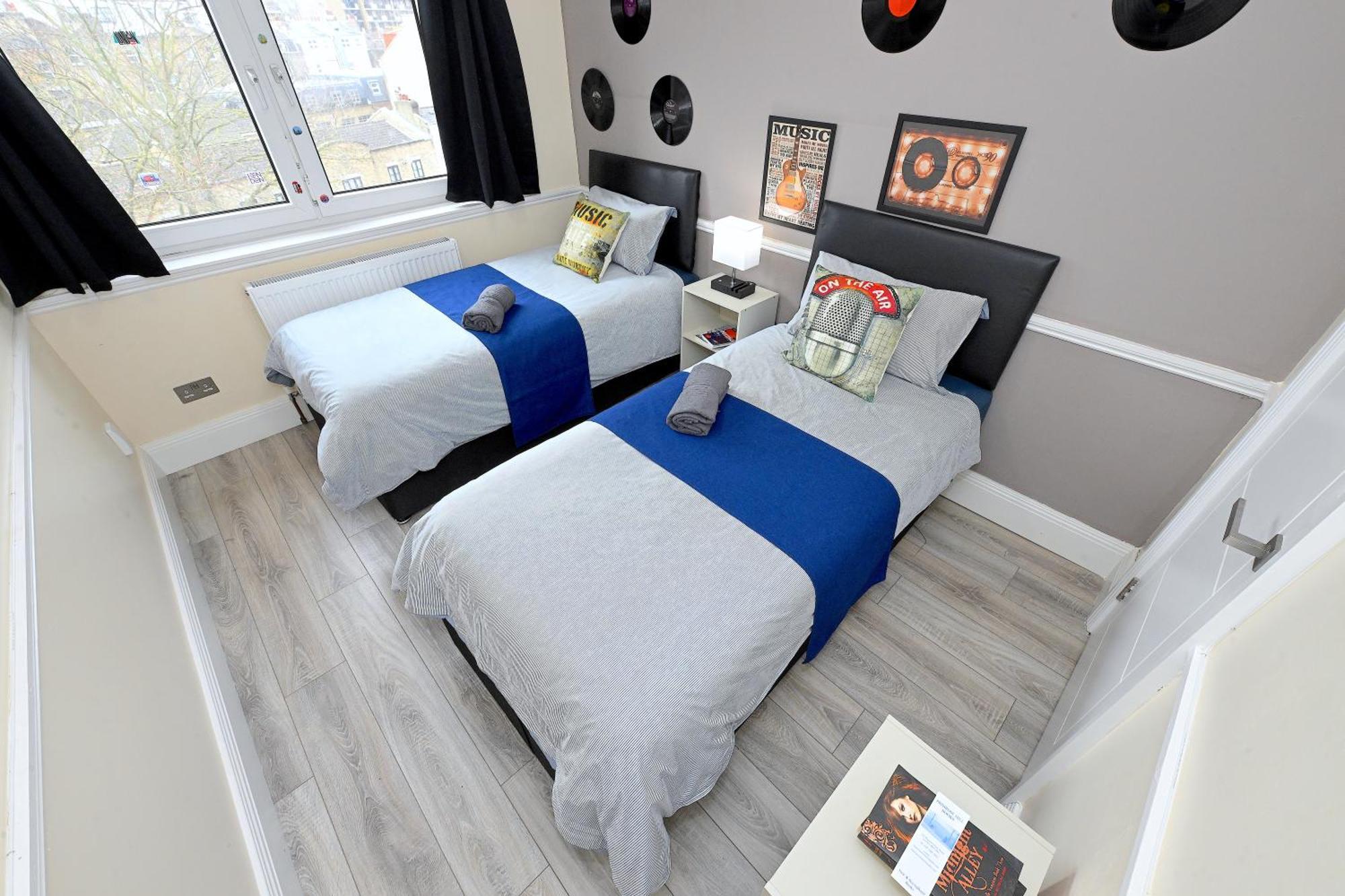 Superb 4 Bedroom Flat In The Heart Of Camden Town Londres Exterior foto